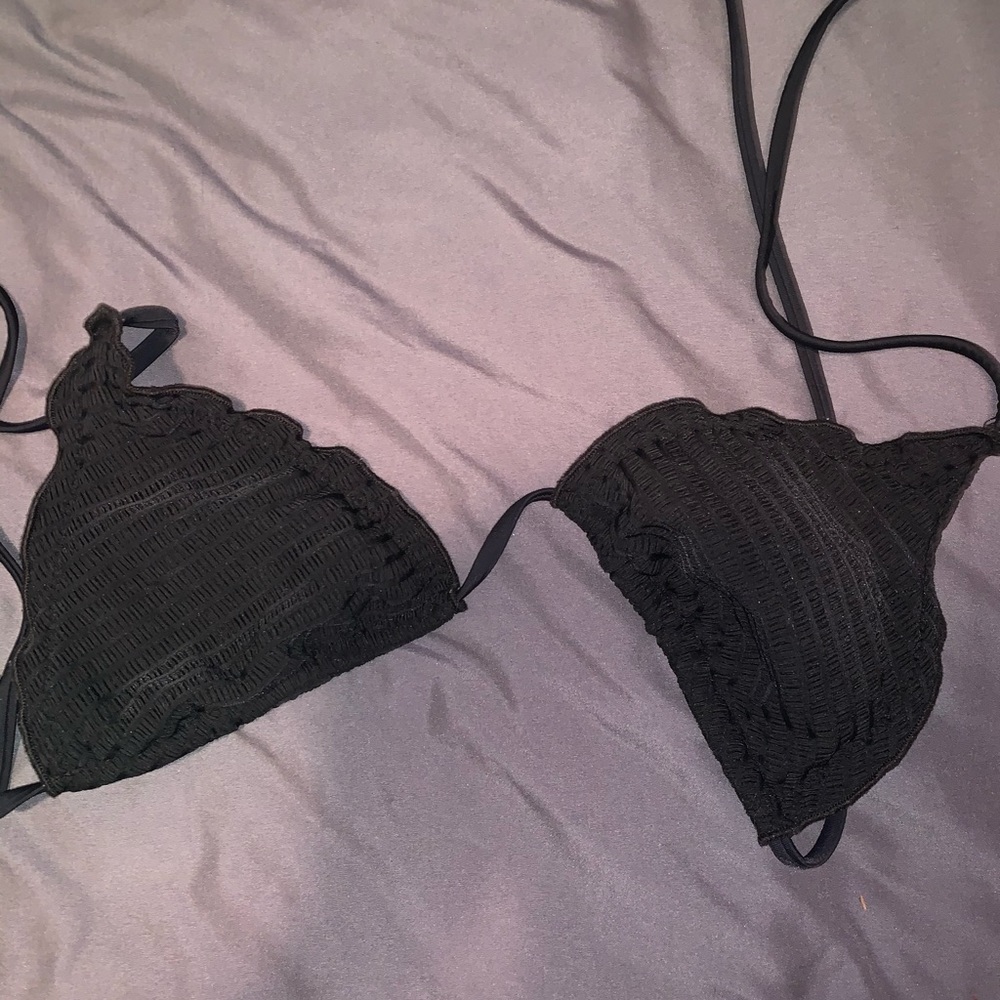 Bathing suite top - Picture 2 of 3